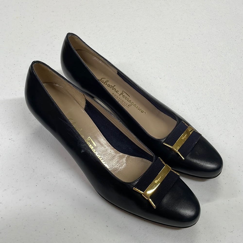 SALVATORE ferragamo round toe kitten heels shoes